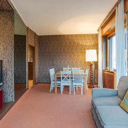 Apartment Apt W/ Balcony - 700 M From Borghi Station Como