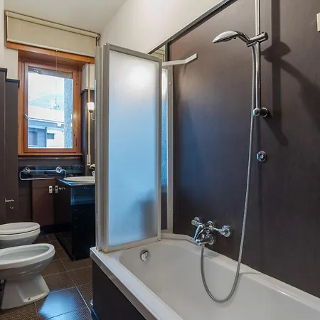 Apartment Apt W/ Balcony - 700 M From Borghi Station
