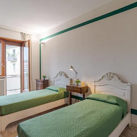 Apartment Apt W/ Balcony - 700 M From Borghi Station Como